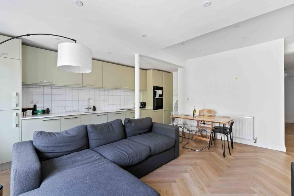 לונדון Modern 3 Bed Apartment In Tottenham מראה חיצוני תמונה