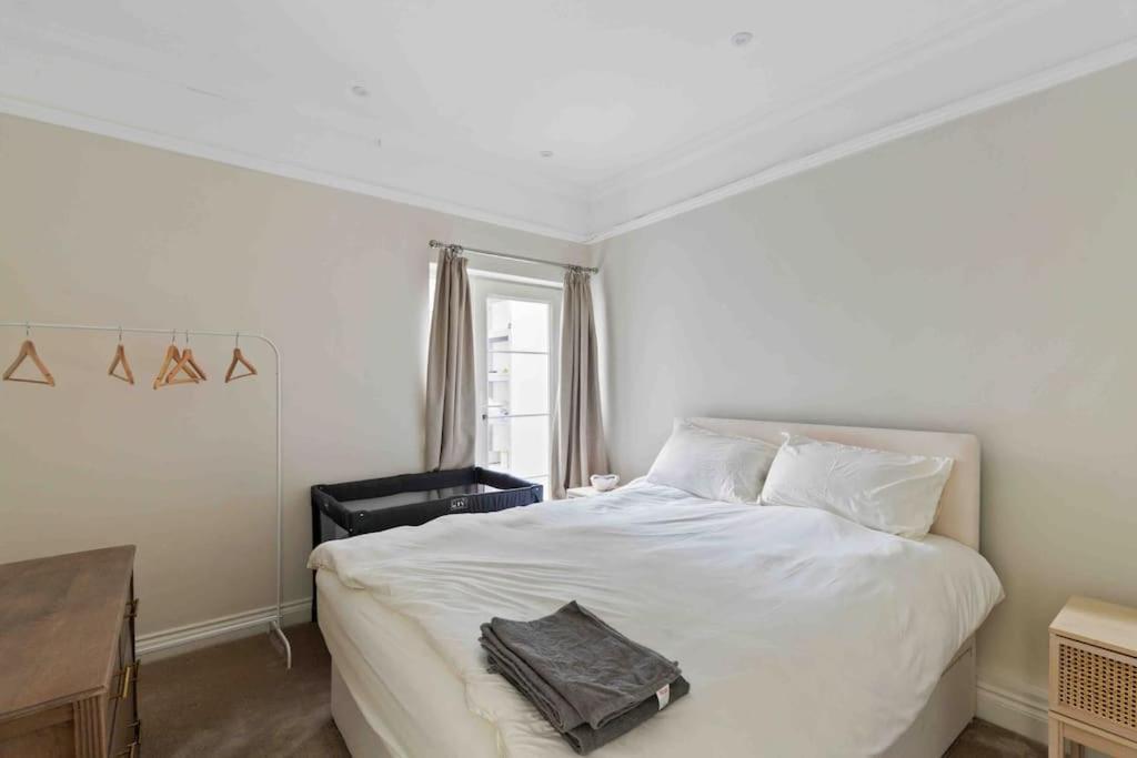 לונדון Modern 3 Bed Apartment In Tottenham מראה חיצוני תמונה